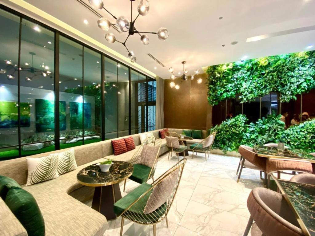 Lusso Suites - D1Mension & Zenity Residence, Sg'S Heart 胡志明市 外观 照片