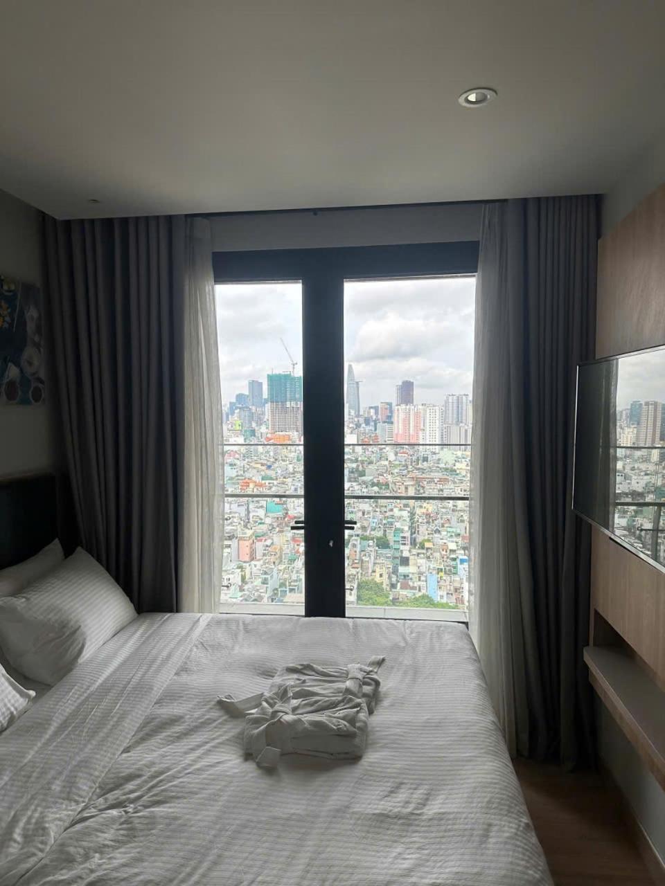 Lusso Suites - D1Mension & Zenity Residence, Sg'S Heart 胡志明市 外观 照片